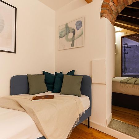The Best Rent - Characteristic Apartment In Crocetta Area Milão Exterior foto
